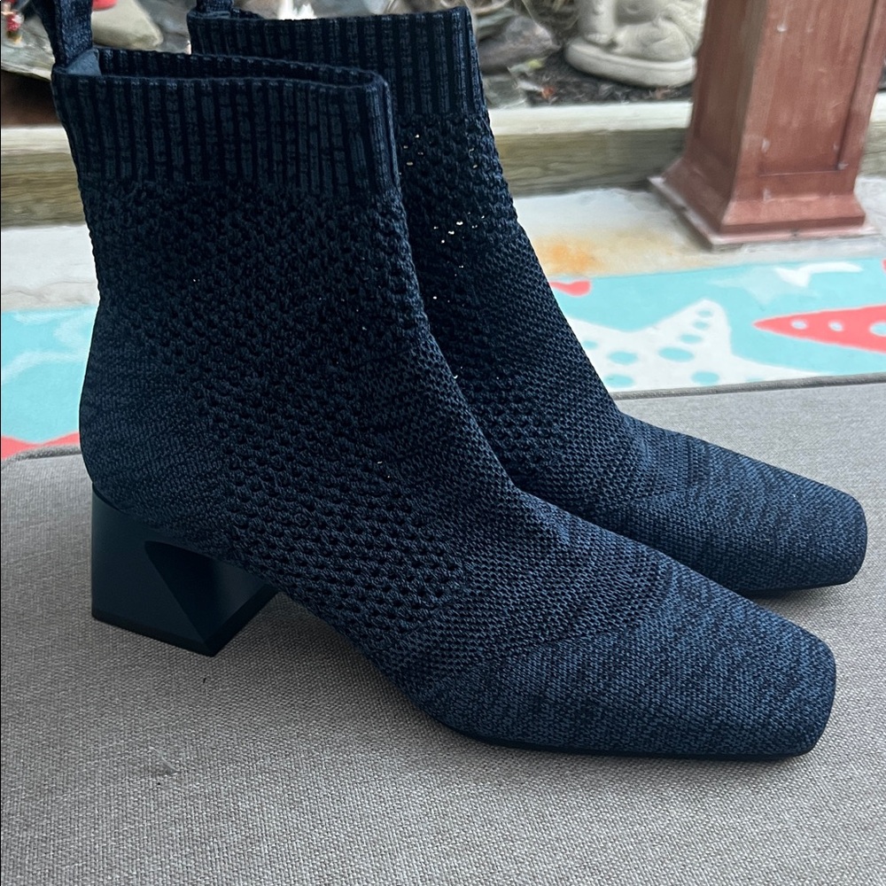 ViVALA Cloth booties